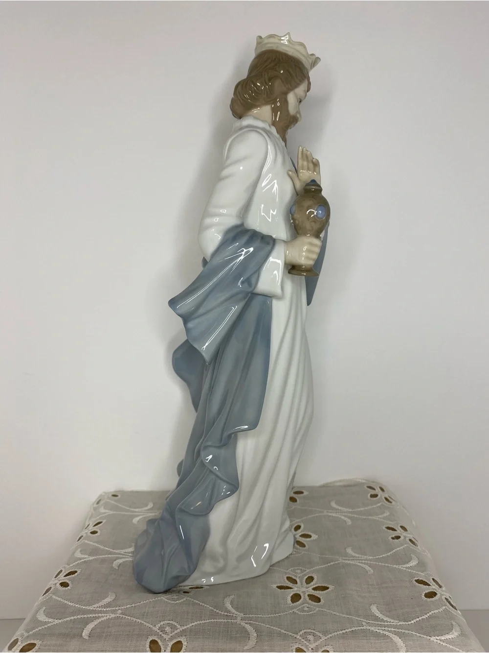 Nap by Lladro Nativity Porcelain Figurine KING GASPAR WITH CUP Christmas 00412